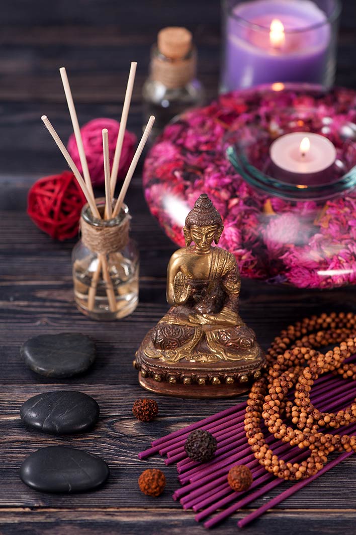 aromatherapy-spa-buddha-statue-stone-massage-incense-sticks